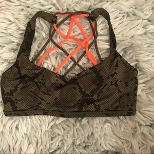 Lululemon Free To Be Wild Sports Bra Sz 8